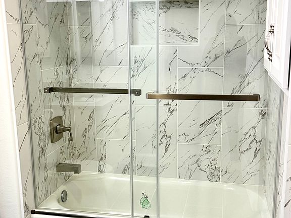 5th image of 1800 Alma Ave APT 304