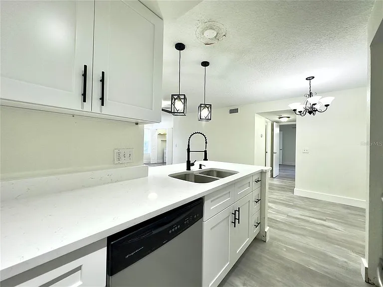 5140 Conroy Rd #27 — Photo 11