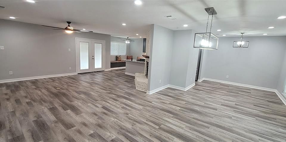 1st image of 16318 Thunderbay Dr