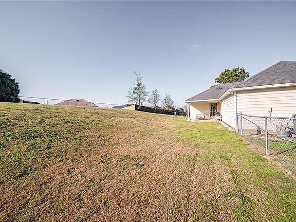 5th image of 90 Lee Road 2112