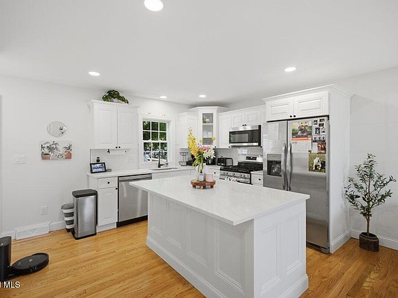 4th image of 3 Clark Avenue
