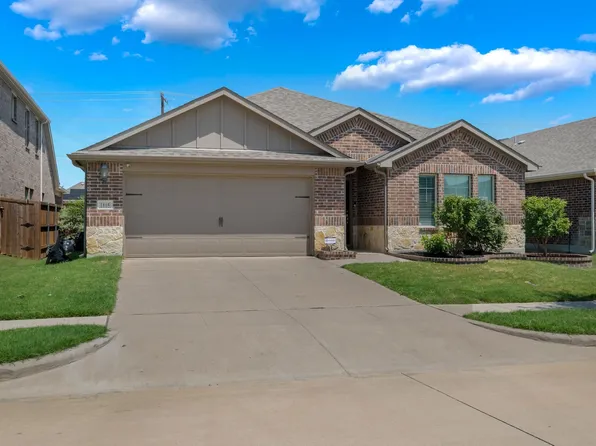 1805 Gold Mine Trl, Aubrey, TX 76227