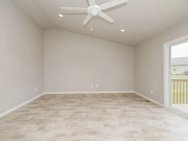 1335 Sturgeon Point — Photo 7