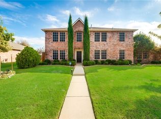 1012 Canyon Dr, Justin, TX 76247