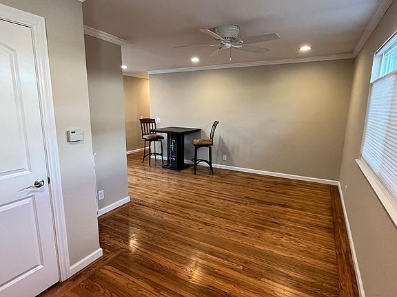 5th image of 649 Hurlingame Ave