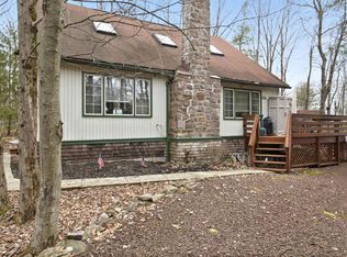 129 Estates Dr, Lake Harmony, PA 18624