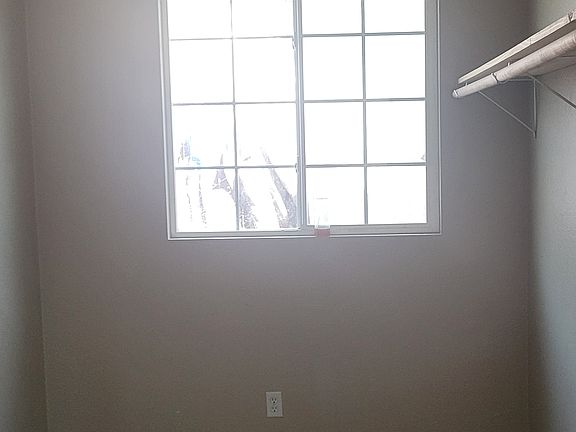 4th image of 149 W Lynn Ave