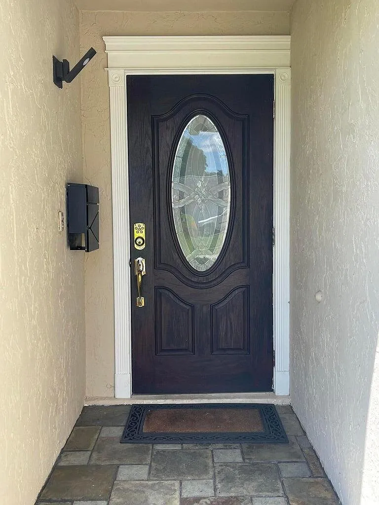 3 bed, 2.0 bath, 1063 sqft, $4,500 — Photo 3