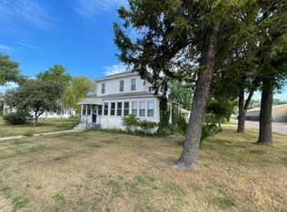 415 1st Ave NE, Little Falls, MN 56345