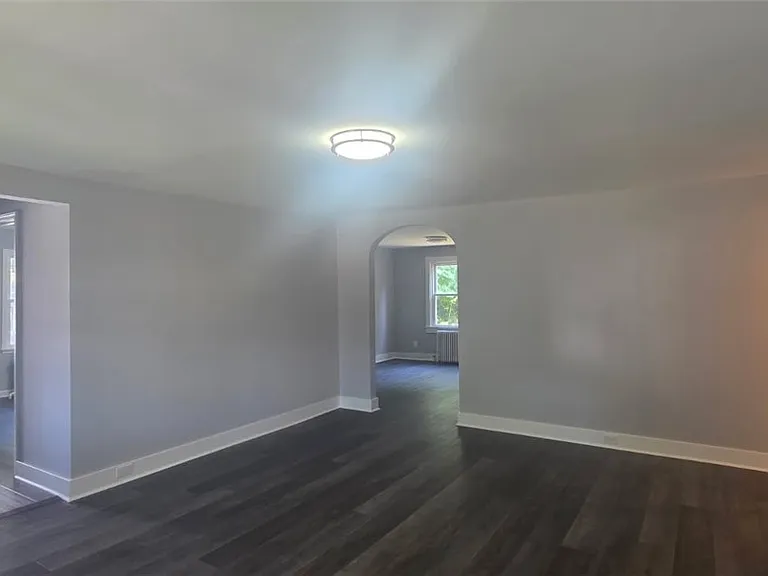 11 Euclid Ave #LEFT — Photo 14