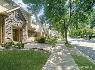 351 Willoughby Way W, Minnetonka, MN 55305