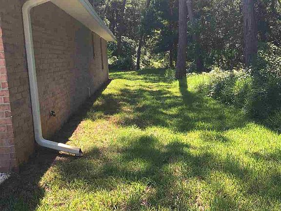 4th image of 68 Farmsworth Dr