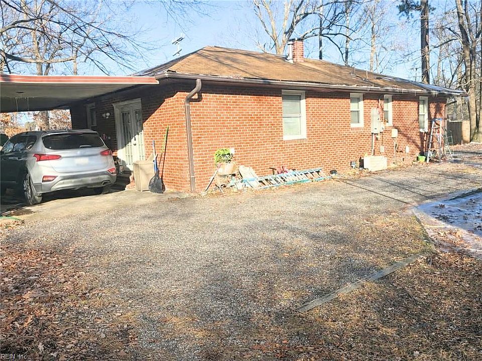 2nd image of 64 Saunders Rd