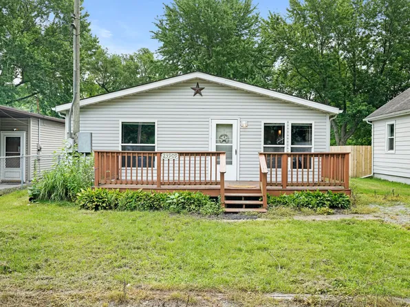 23909 Ivy St, Schneider, IN 46376