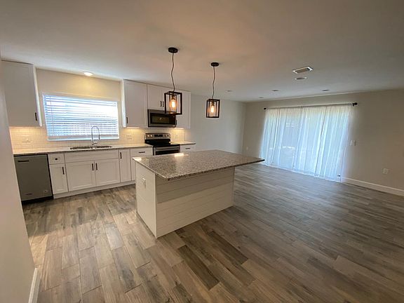 2nd image of 3217 Heartwood Ave