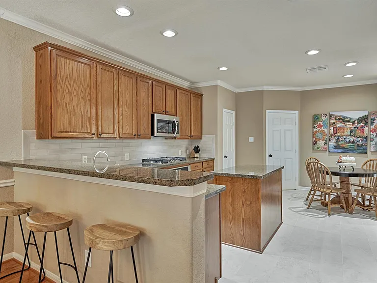 15 Cobble Gate Pl — Photo 13