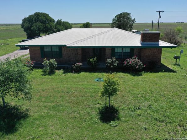 14420 FM 99, Karnes City, TX 78118
