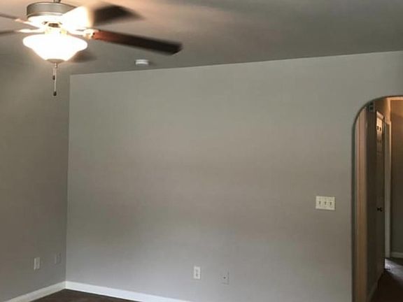 4th image of 24198 Evergreen Dr #D