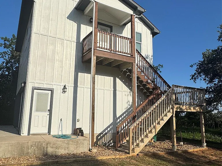 1029 Old McDade Rd #D — Photo 1