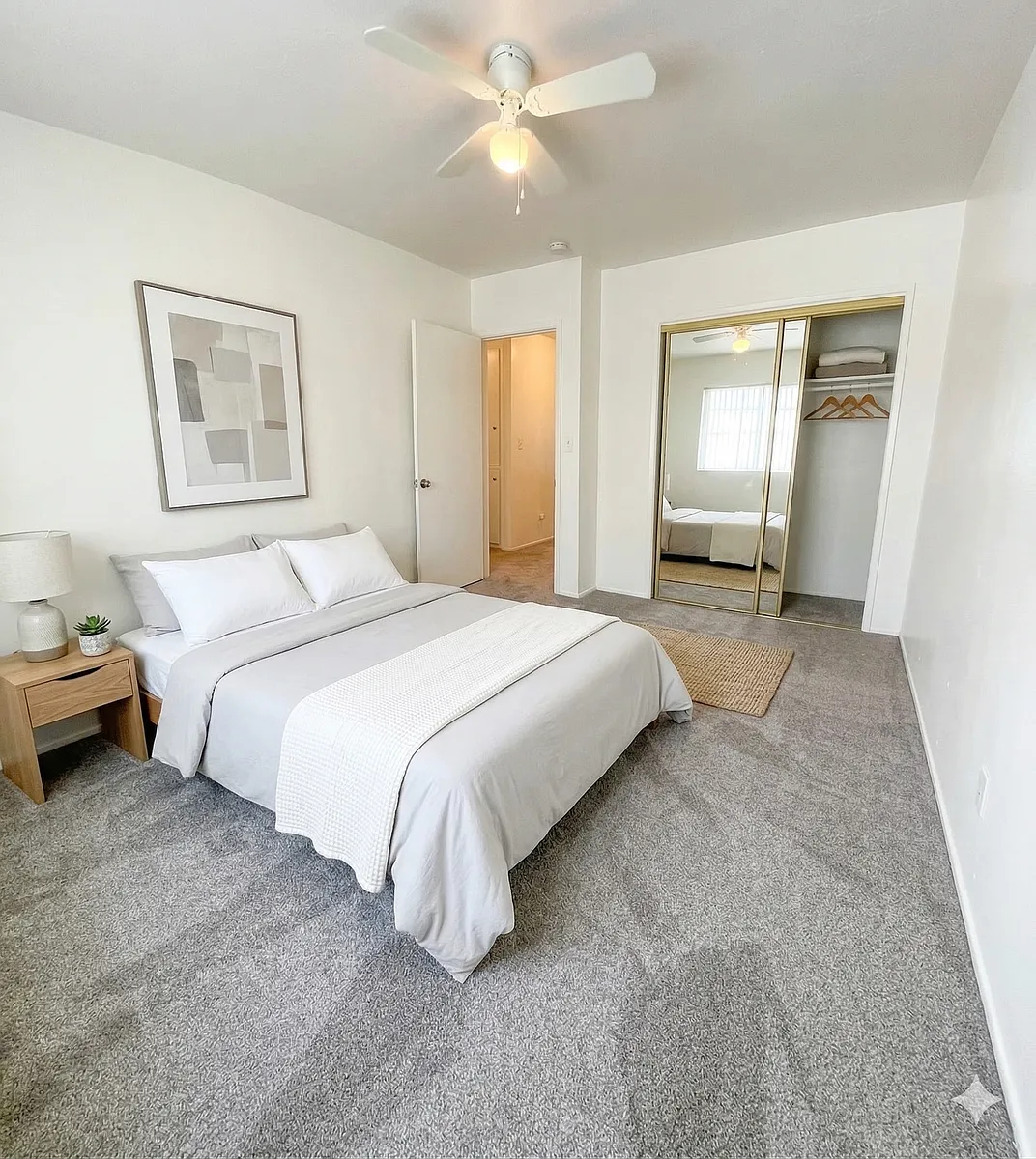 Building Photo - 5474 Lauretta St #6