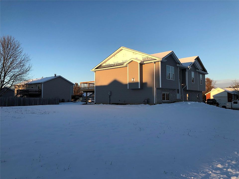 2nd image of 800 Copper Ridge Dr