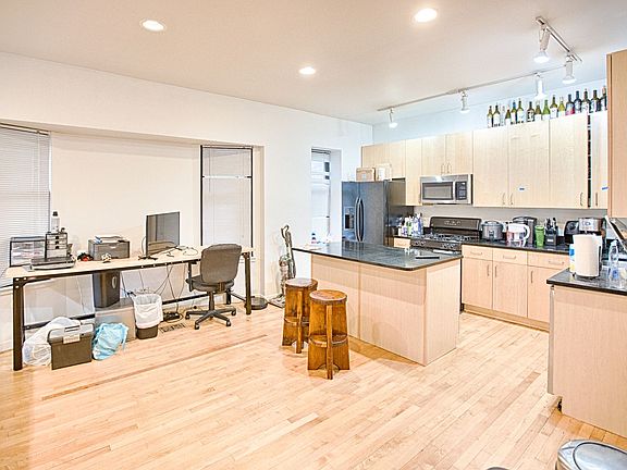 3rd image of 2050 W Potomac Ave #2052-1