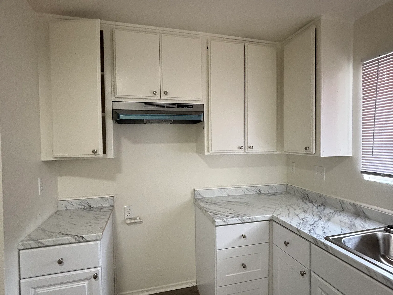 2 bed, $1,595 — Photo 1