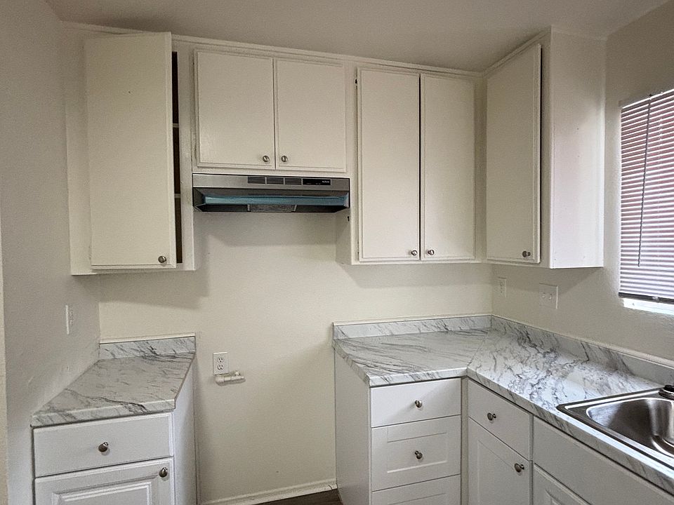 1st image of 1134 E Avenue Q APT 8