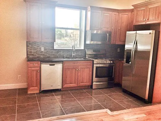 Rented by City Connections Realty | media 30