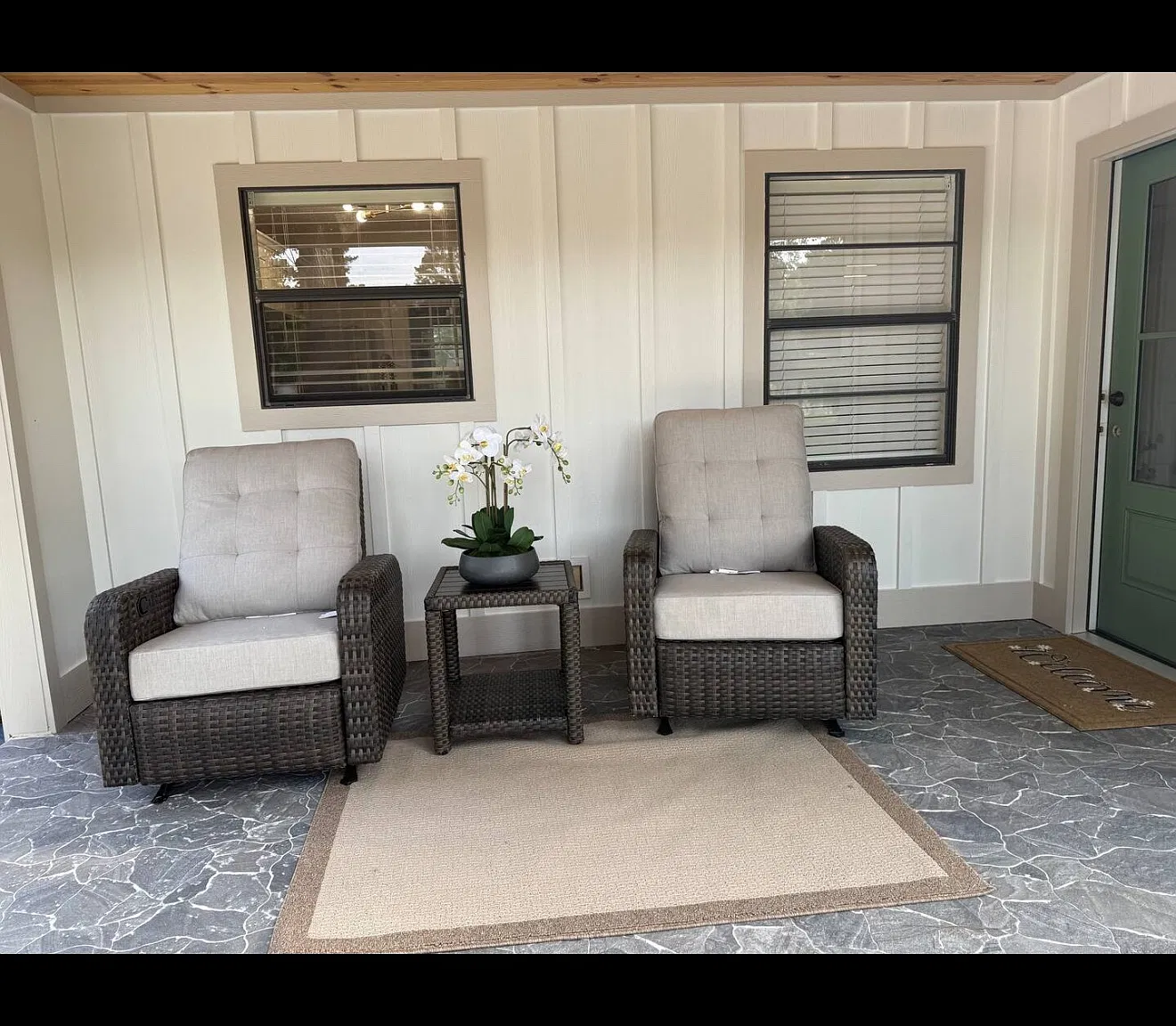 3 bed, 1100 sqft, $2,300 — Photo 4
