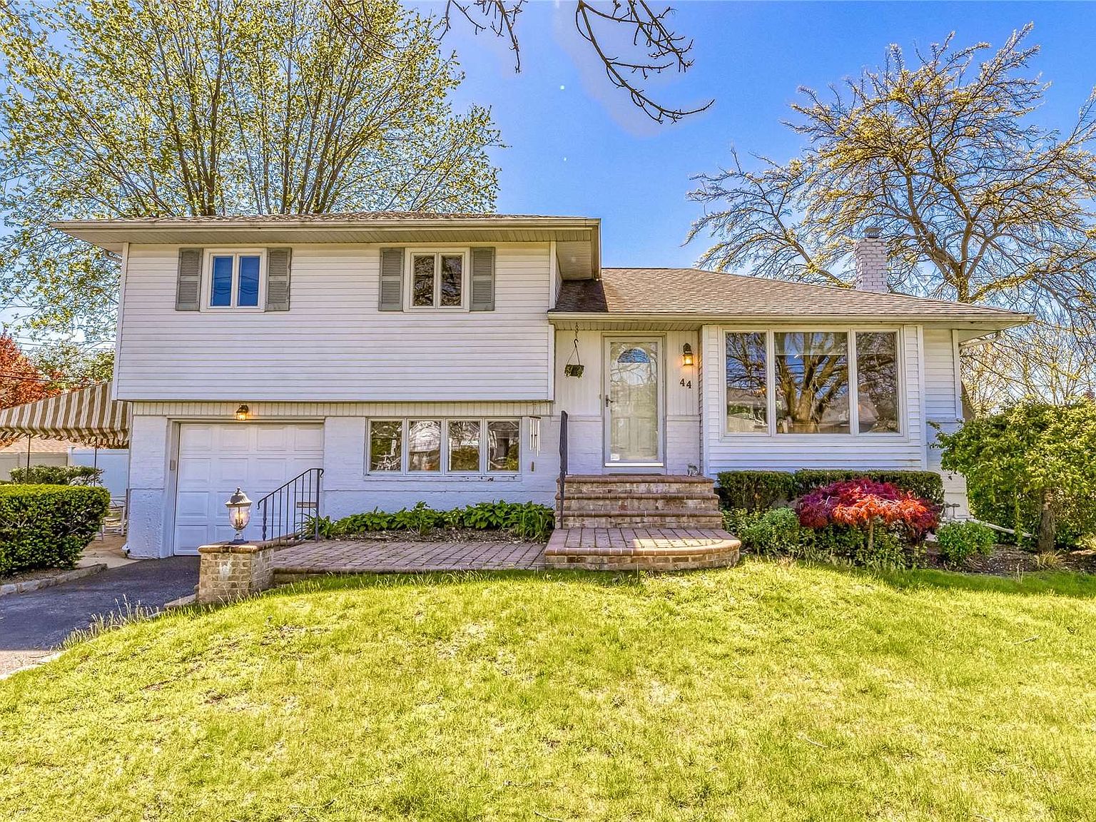 44 Grohmans Lane, Plainview, NY 11803 Zillow