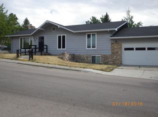 701 W 4th St #A, Gillette, WY 82716