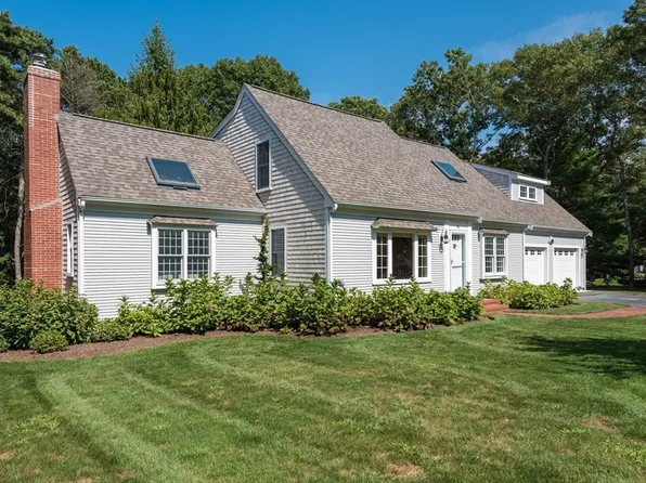 68 Tupelo Rd, Barnstable, MA 02630