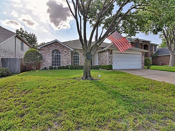 2nd image of 4327 Briar Hill Dr