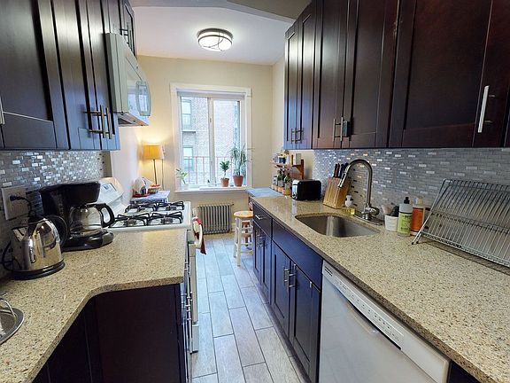 5th image of 45-40 43rd St
