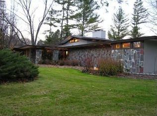 3210 Valley Dr, Midland, MI 48640