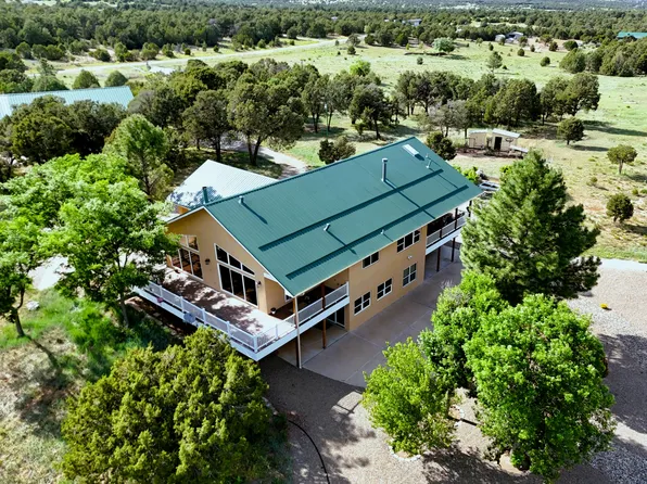 240 Maxwell Pl, Edgewood, NM 87015
