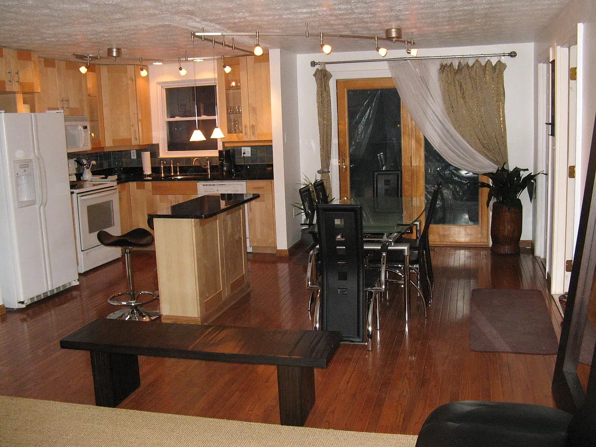Building Photo - 2805 Pepperwood Ct