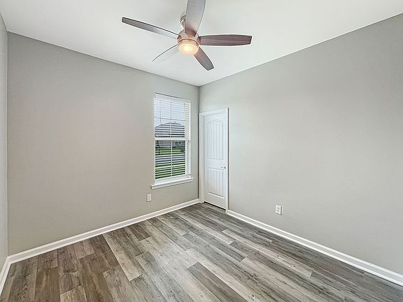 4th image of 3219 Baywood Ave