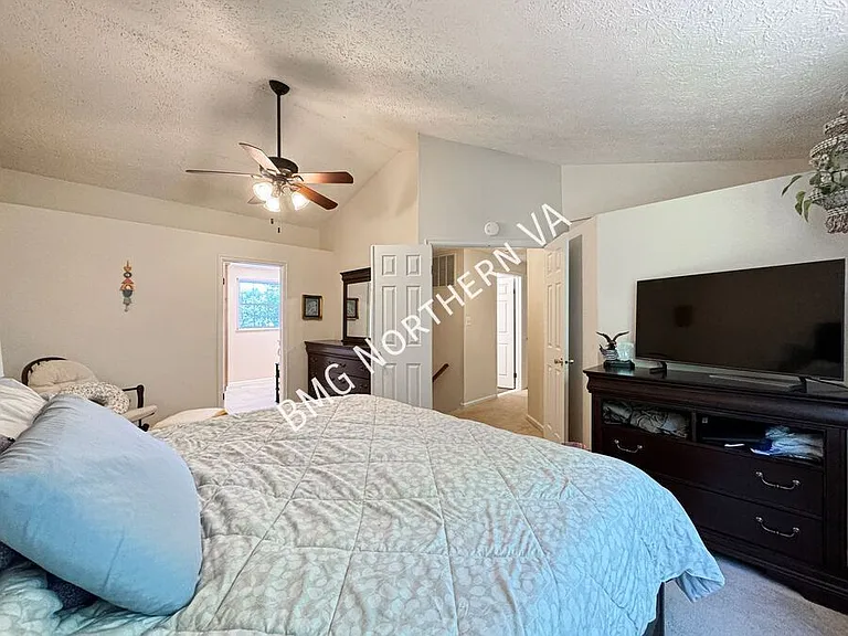 3821 Jocelyn Dr — Photo 13
