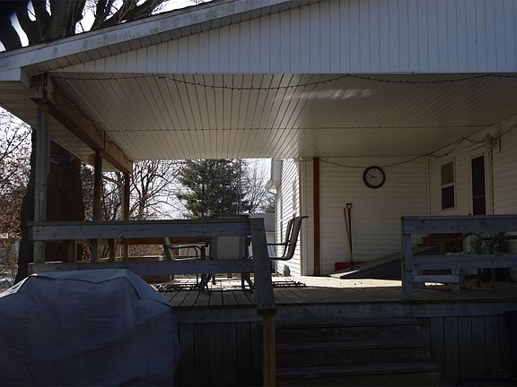 attached covered deck