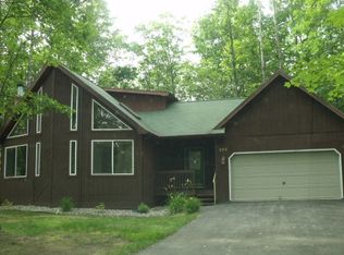 204 Winter Jasmin Ln, Higgins Lake, MI 48627