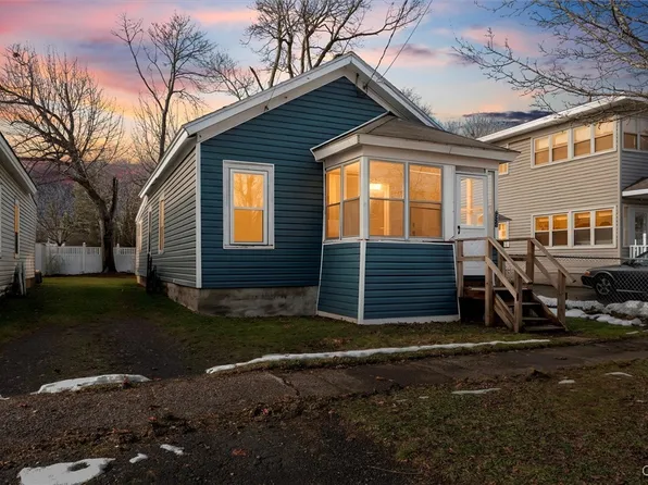 205 McCool Ave, East Syracuse, NY 13057