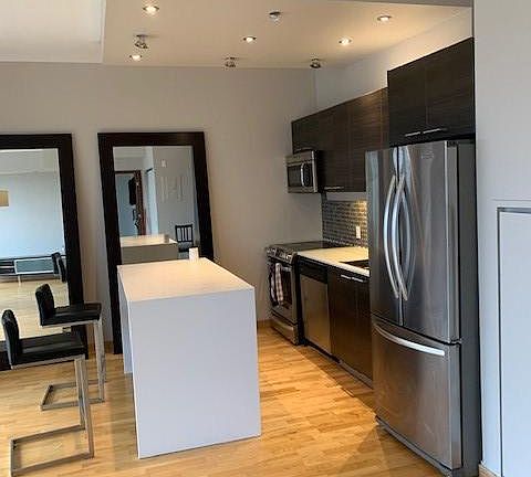 4th image of 349 McLeod St #823