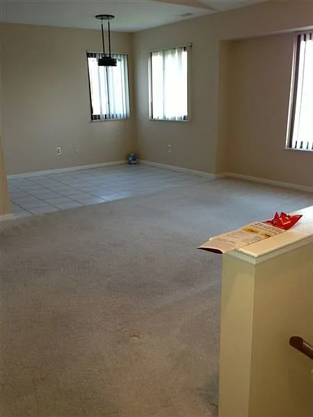 17429 Utica Oaks Ln photo 1