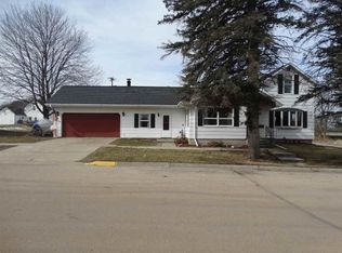 911 2nd Main St, Elroy, WI 53929