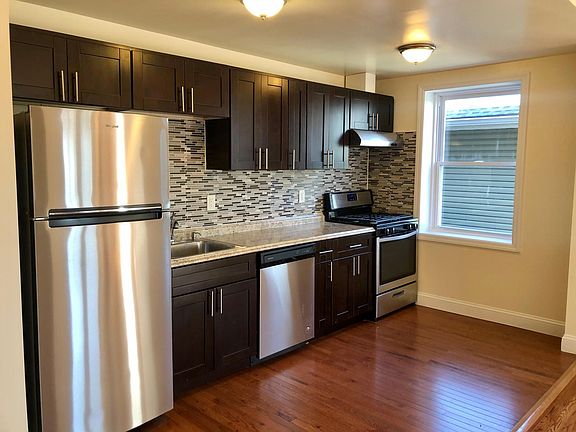 2nd image of 36 Oakwood Ave #2B