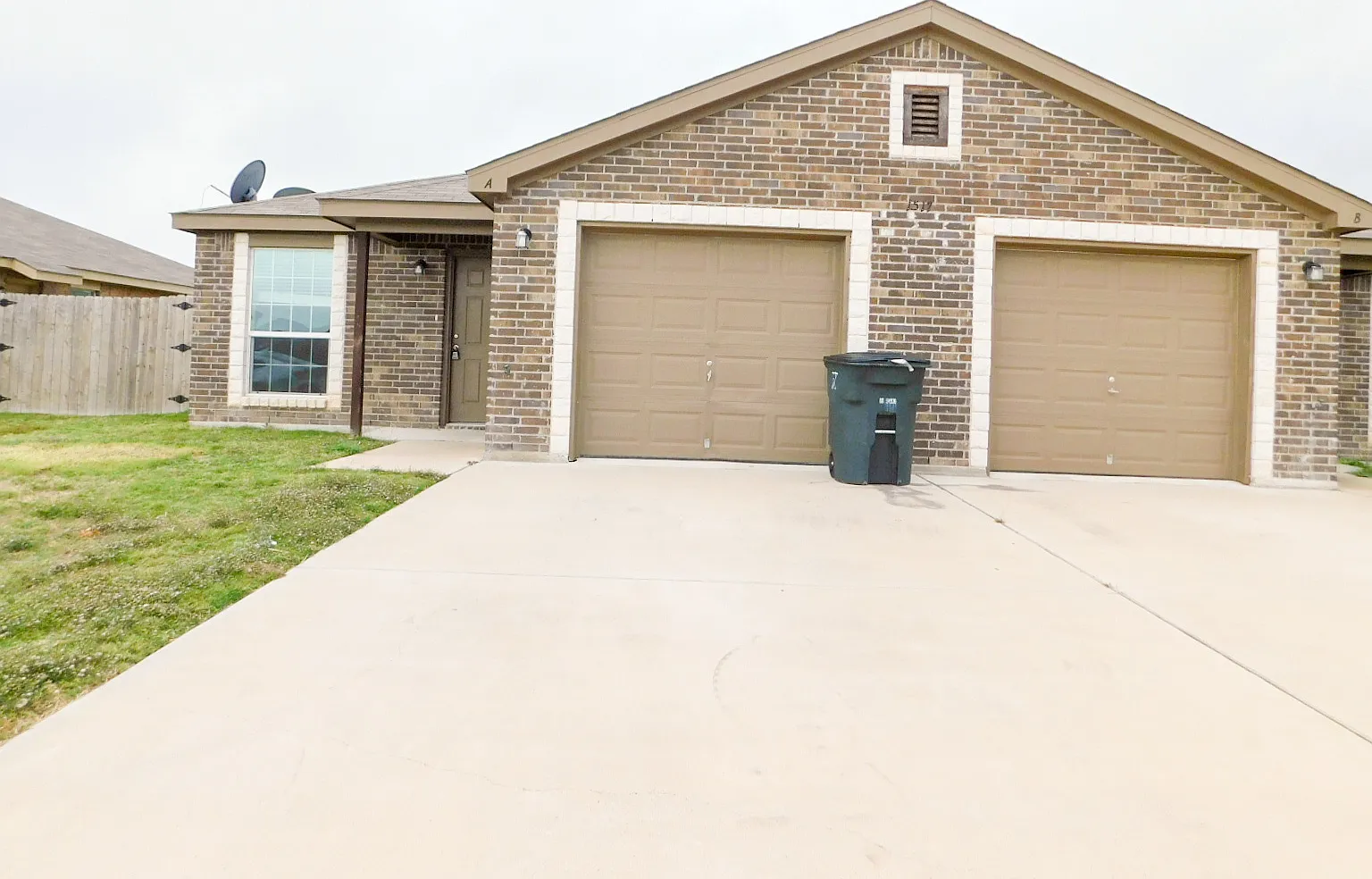 3 bed, 1135 sqft, $1,145 — Photo 1