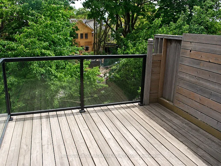 177 Logan Ave #UPPER — Photo 19