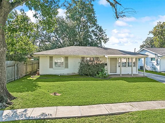 2nd image of 521 Moss Ln